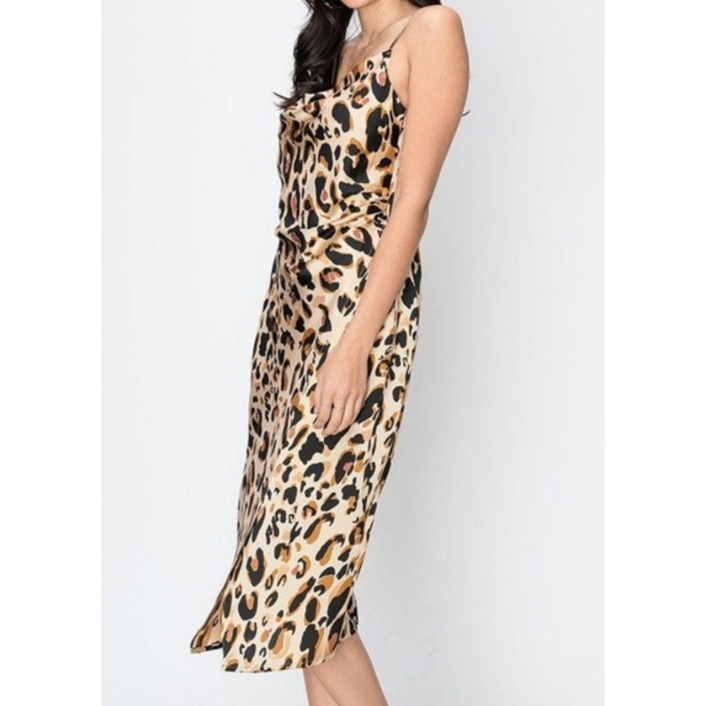 🆕🌿SILKY LEOPARD PRINT DRESS🌿 - Picture 7 of 8